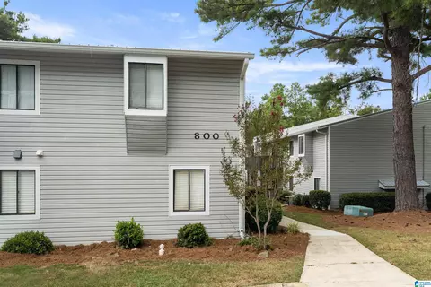 806 Woodland Vlg #806, Birmingham, AL 35216