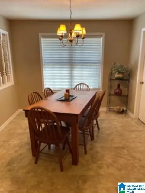 Dining - 120 Hendrix St, Oneonta, AL 35121 photo 1 of 1