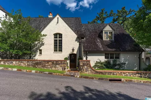 486 Botanical Pl, Mountain Brook, AL 35223
