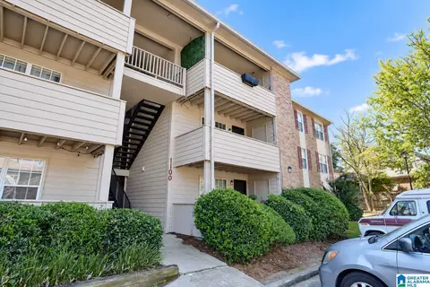 1107 Chapel Creek Dr #1107, Hoover, AL 35226