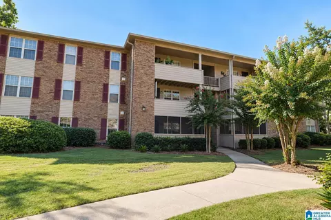 1302 Patton Creek Dr #1302, Hoover, AL 35226