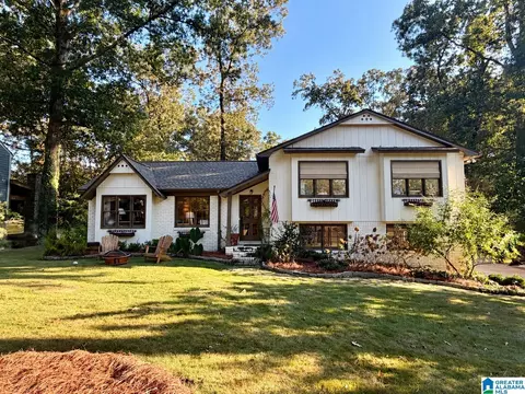 3412 Coventry Dr, Vestavia, AL 35243