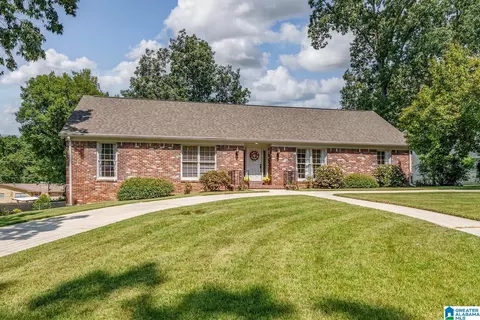 1808 Cornwall Rd, Hoover, AL 35226