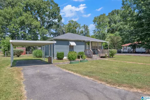 201 Lakeland Ave, Hueytown, AL 35023