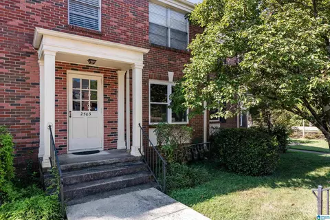 2503 Mountain Brook Cir #B, Mountain Brook, AL 35223