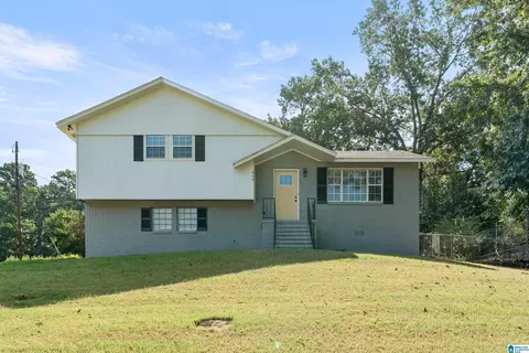 604 Hillcrest Rd, Adamsville, AL 35005