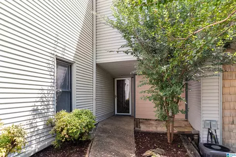 18 Berrywood Dr #18, Vestavia Hills, AL 35216