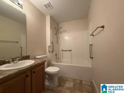Bath - 9336 Hoffman Pl, Warrior, AL 35180 photo 4 of 4