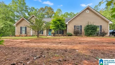 1045 Lee Road 376, Valley, AL 36854