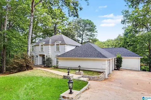 1941 River Way Dr, Hoover, AL 35244