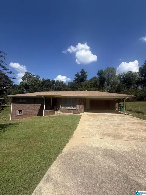 104 6th St, Pleasant Grove, AL 35127