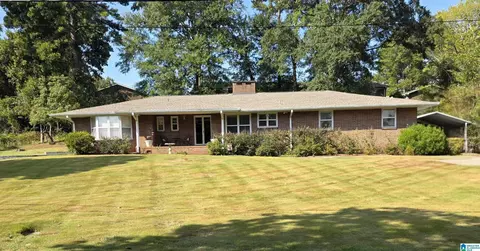 100 Linwood Dr, Hueytown, AL 35023