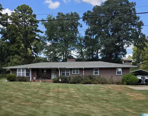 100 Linwood Dr, Hueytown, AL 35023