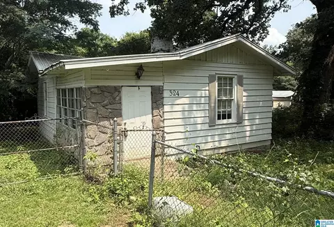 324 Railroad Ave, Adamsville, AL 35005