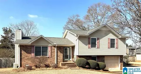 1205 SW Derek Dr, Jacksonville, AL 36265