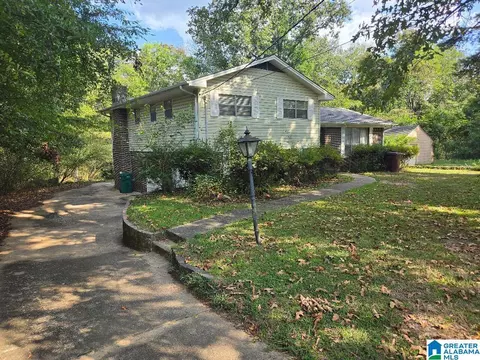 633 4th Ct, Pleasant Grove, AL 35127