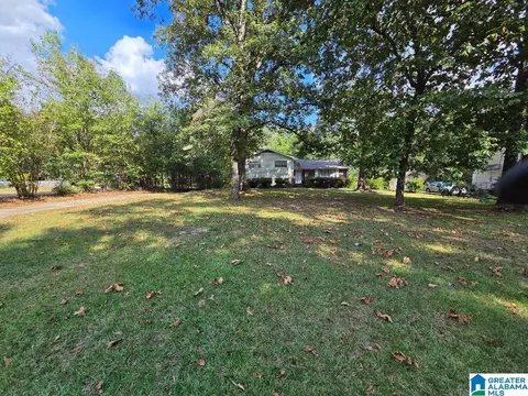 633 4th Ct, Pleasant Grove, AL 35127