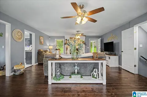 Entry Way - 7 Meadowview Cir, Jasper, AL 35501 photo 1 of 2