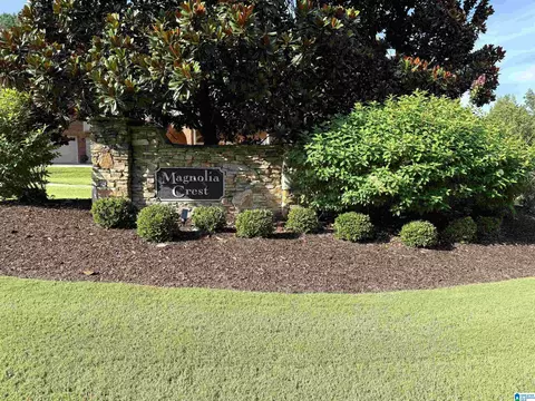 501 Magnolia Crest Cir, Gardendale, AL 35071