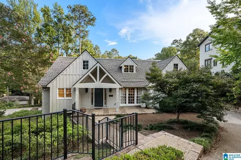 2905 Virginia Rd, Mountain Brook, AL 35223