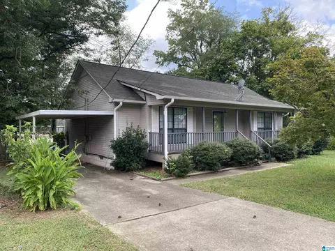 2394 Zinnia Dr, Hueytown, AL 35023