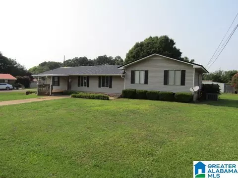 77 Greenvale Dr, Oxford, AL 36203