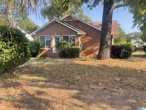 1520 1st Ct W, Birmingham, AL 35208