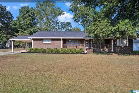 2772 Brenda Cir, Gardendale, AL 35071