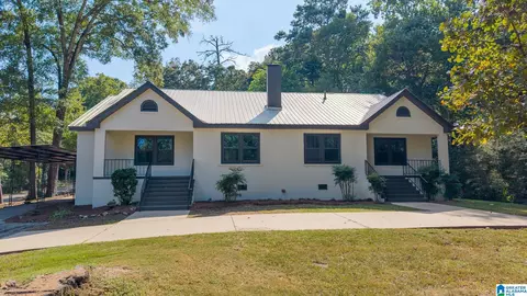 952 Cogswell Ave, Pell City, AL 35125
