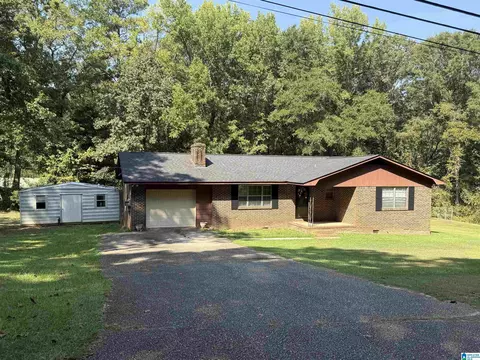 47 Randall Dr, Centreville, AL 35042