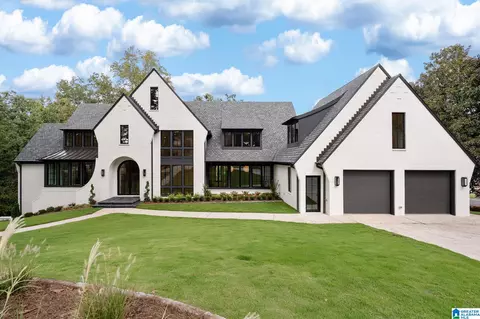 2624 Dolly Ridge Rd, Vestavia, AL 35243