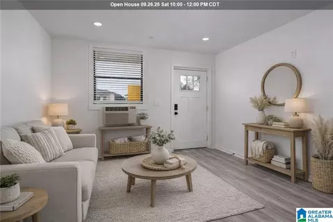 1212 12th St #8, Tuscaloosa, AL 35401