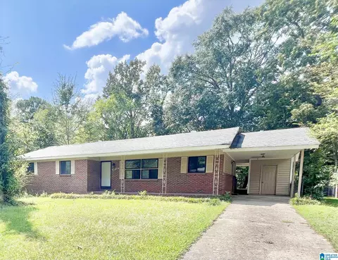 1612 4th St NW, Center Point, AL 35215