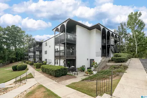 3031 Massey Rd #A, Vestavia Hills, AL 35216
