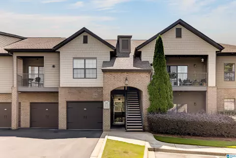 516 Riverhaven Pl #516, Hoover, AL 35244