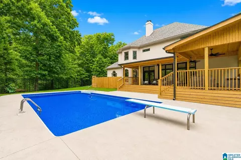5609 Ridgeview Dr, Trussville, AL 35173