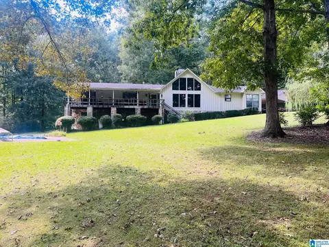 3432 Queenstown Rd, Trussville, AL 35173