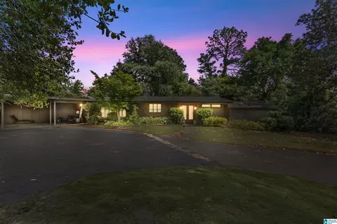 2144 Vestavia Lake Dr, Vestavia Hills, AL 35216