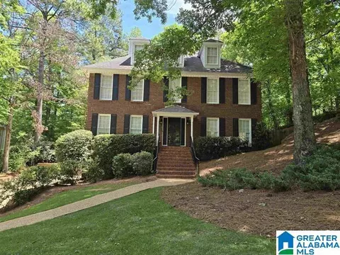 2229 Baneberry Dr, Hoover, AL 35244