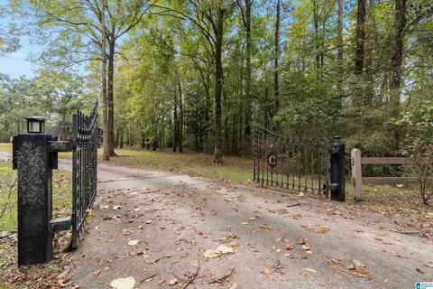 Exterior - 103 Big Oak Dr, Maylene, AL 35114 photo 2 of 8