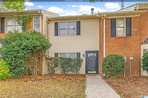 1204 Hillsboro Ln, Helena, AL 35080