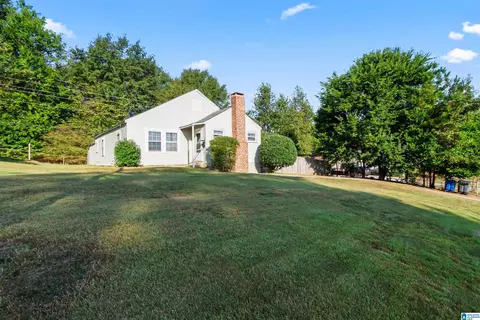 3148 Old Columbiana Rd, Hoover, AL 35226