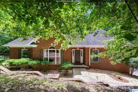 8526 Scenic Ridge Dr, Pinson, AL 35126