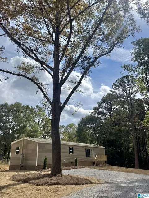 340 Arrowhead Dr, Riverside, AL 35135