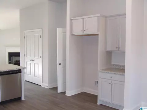 Entry Way - 376 Union Loop, Montevallo, AL 35115 photo 2 of 3