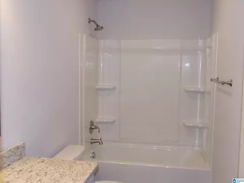Bath - 388 Union Loop, Montevallo, AL 35115 photo 2 of 7