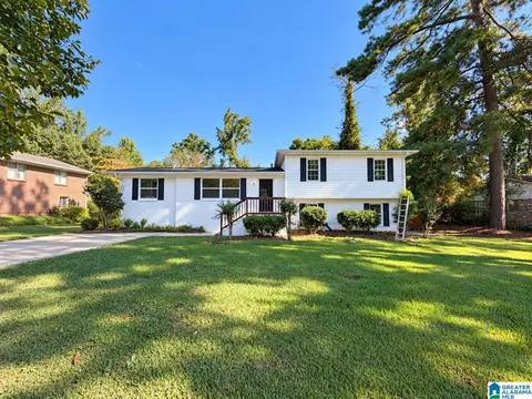 7190 Rowan Rd, Leeds, AL 35094