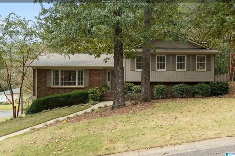 3550 Burntleaf Ln, Hoover, AL 35226