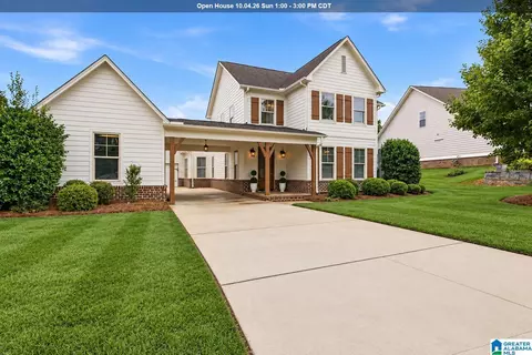 435 Lake Ridge Dr, Trussville, AL 35173