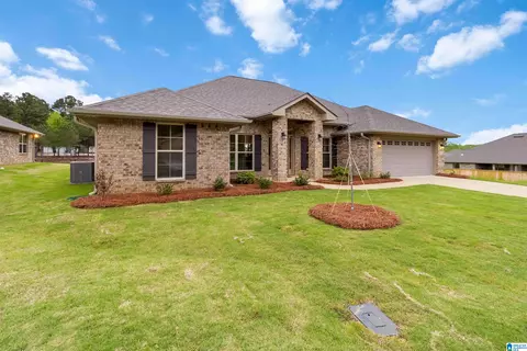 Exterior - 405 Patrick Rd, Alabaster, AL 35007 photo 2 of 4
